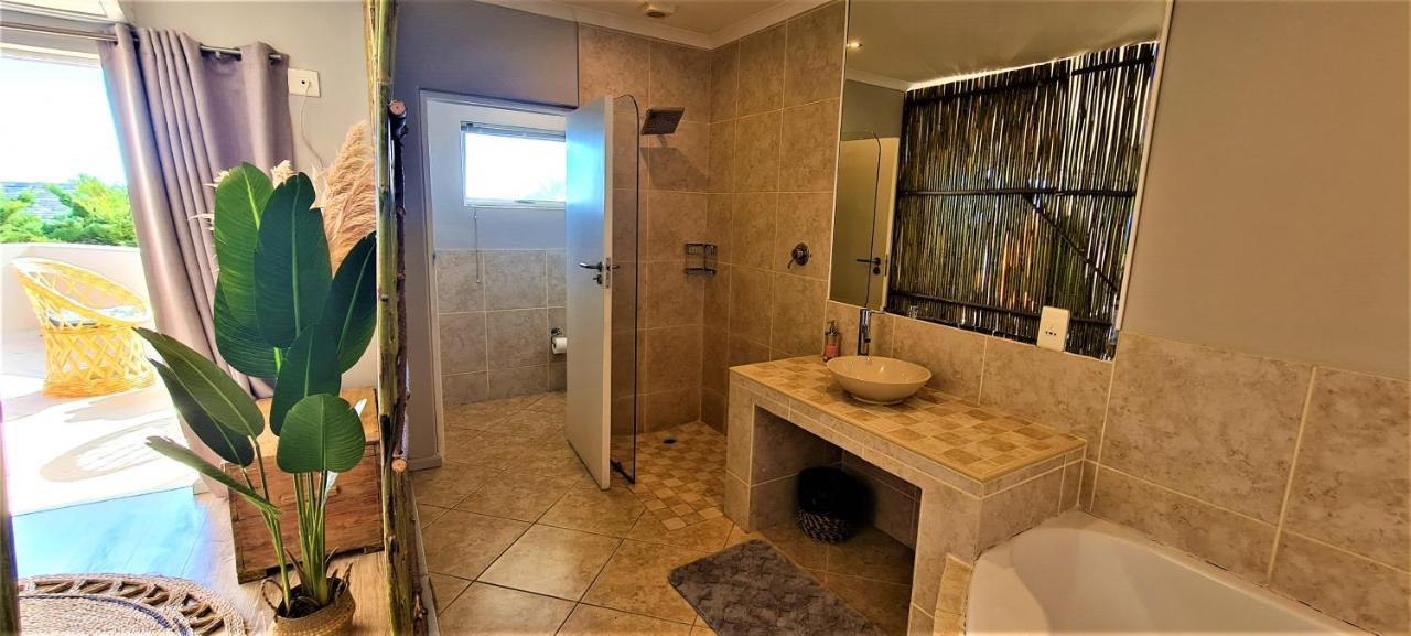 African Groove Camps Bay Кейптаун Екстериор снимка