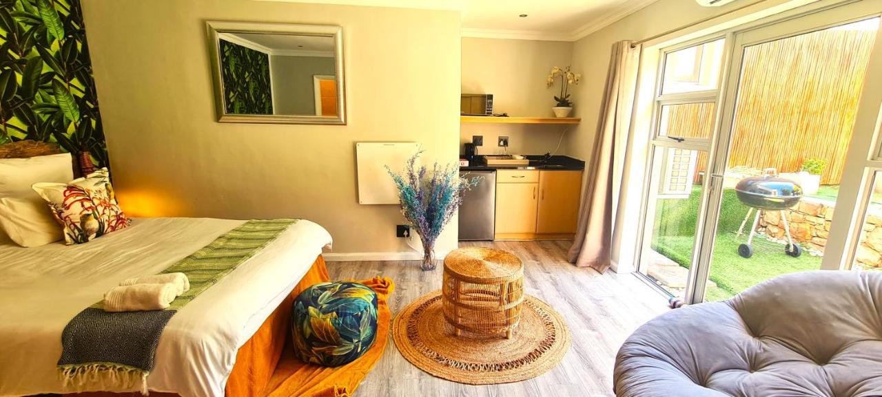 African Groove Camps Bay Кейптаун Екстериор снимка