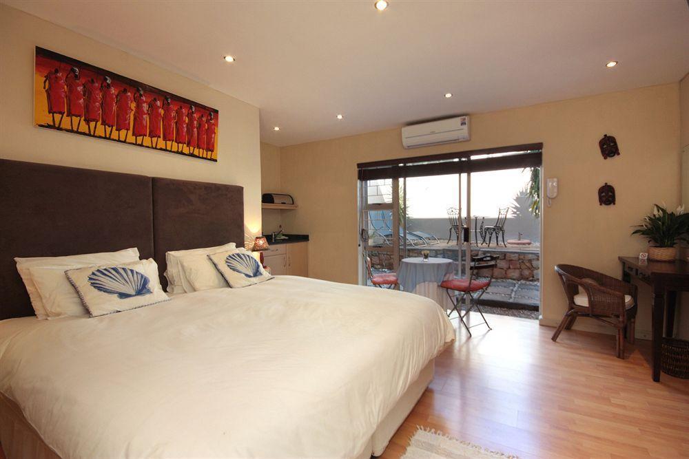 African Groove Camps Bay Кейптаун Екстериор снимка