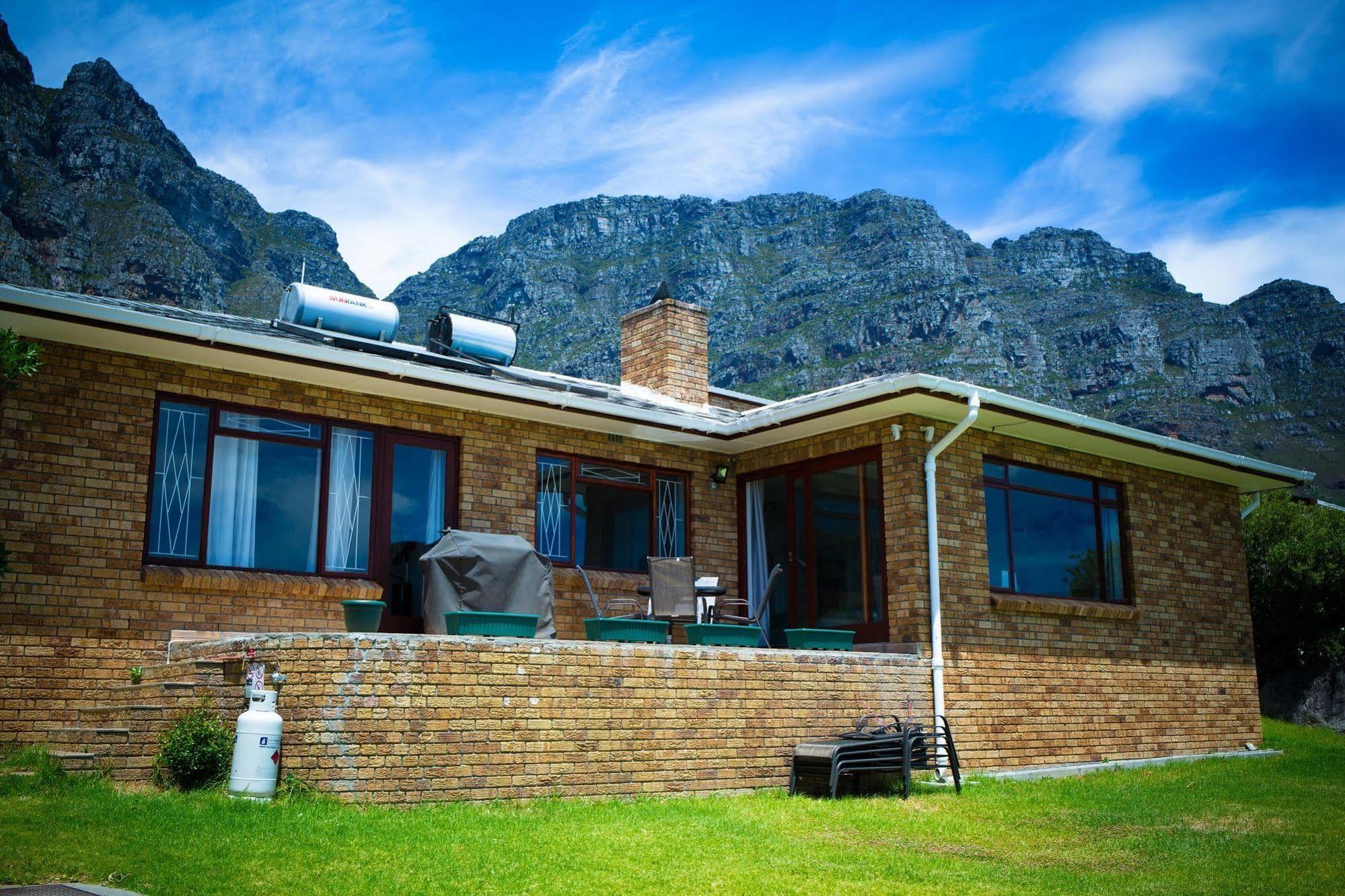 African Groove Camps Bay Кейптаун Екстериор снимка